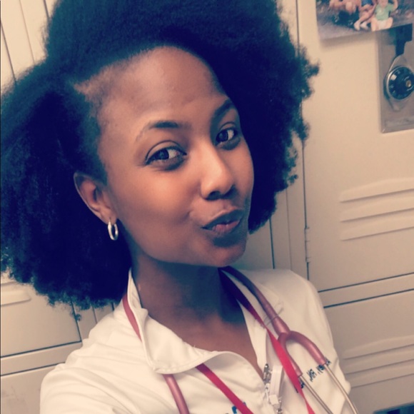 Meet your Posher, Ashley allsmiles - Picture 6 of 8